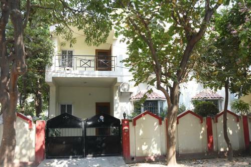 Sanket Sood Bed And Breakfast Varanasi