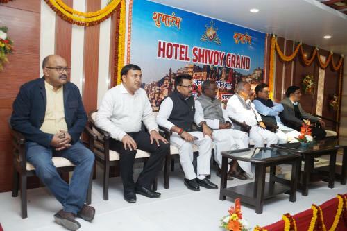 Hotel Shivoy Grand
