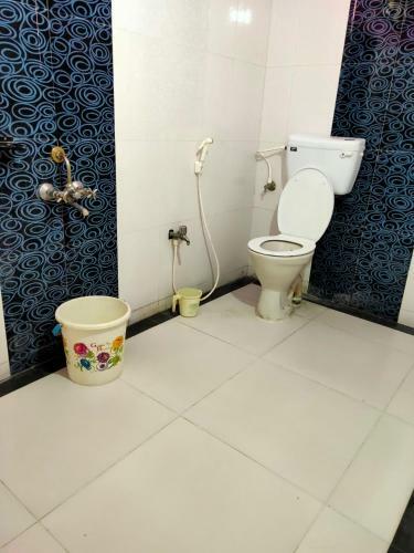 Hostal Shine Castle Home Guest House