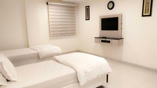 Hotel Domineer-athidhi Devo Bhava