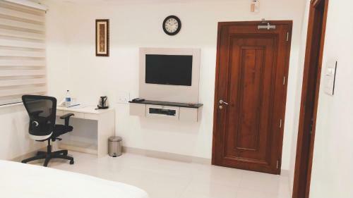 Hotel Domineer-athidhi Devo Bhava