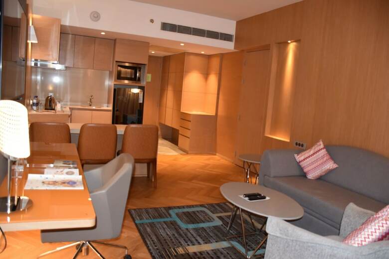 Hotel Novotel Vijayawada Varun