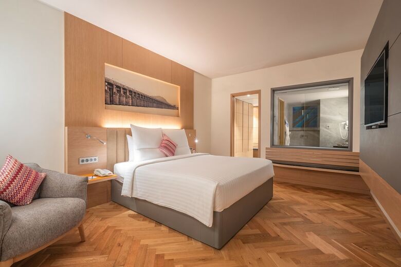 Hotel Novotel Vijayawada Varun