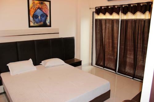 11 Flowers Serviced Apartments