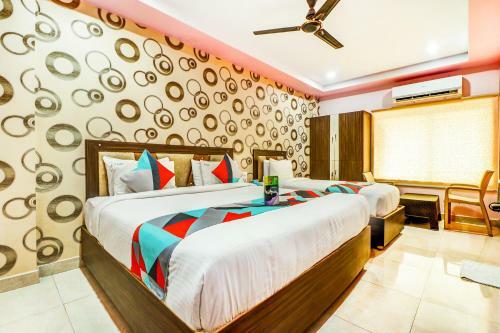 Hotel Fabexpress B Square