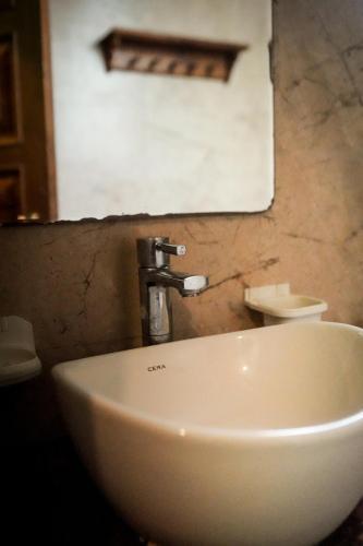 Hotel Mvt Guesthouse & Restaurant