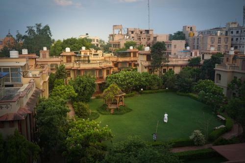 Hotel Mvt Guesthouse & Restaurant