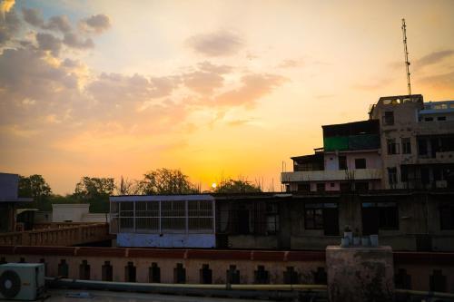 Hotel Mvt Guesthouse & Restaurant