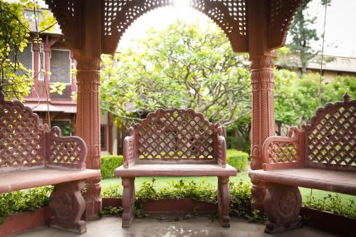 Hotel Mvt Guesthouse & Restaurant