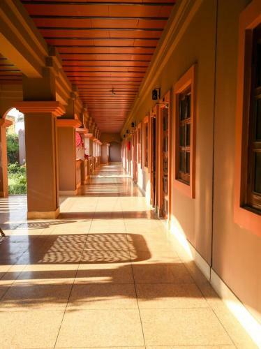 Hotel Mvt Guesthouse & Restaurant
