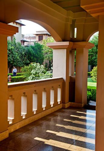 Hotel Mvt Guesthouse & Restaurant
