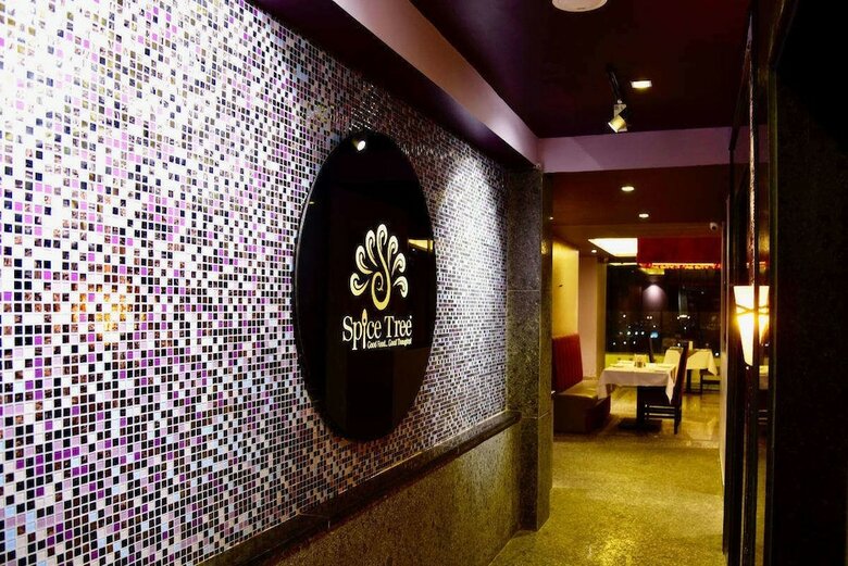 Hotel Kadamb Spritual Stay