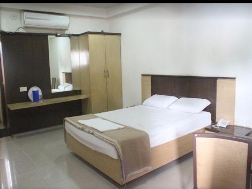 A.r Grand Hotel