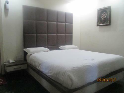 A.r Grand Hotel