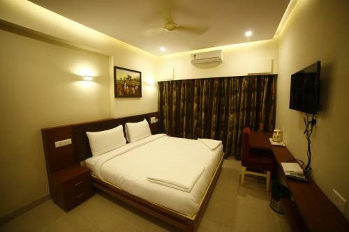Hotel Skml Grand