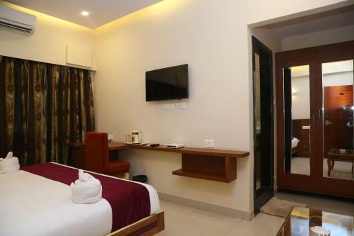 Hotel Skml Grand