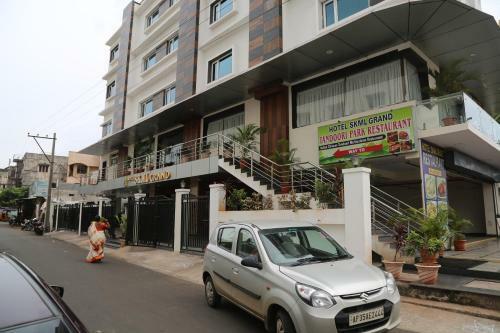 Hotel Skml Grand