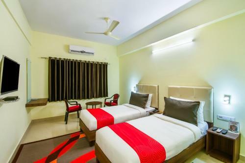 Hotel Oyo 15615 Sai Krishna Paradise