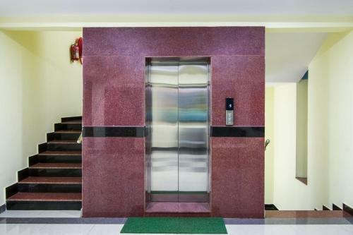 Hotel Oyo 15615 Sai Krishna Paradise