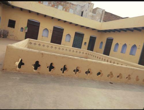 Hostal Girriraj Bhawan Bengali Ashram