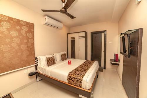 Oyo 9804 Hotel Sr Residency