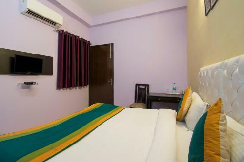 Oyo 9935 Hotel Mango House