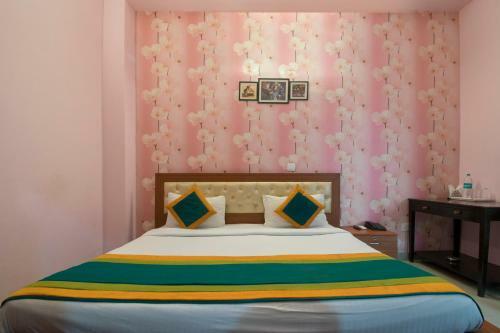 Oyo 9935 Hotel Mango House