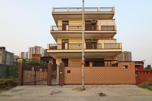 Hotel Oyo 12774 Akash Residency