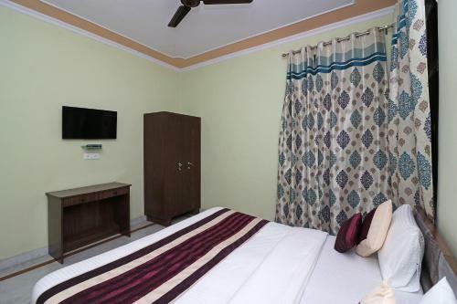 Hotel Oyo 12774 Akash Residency