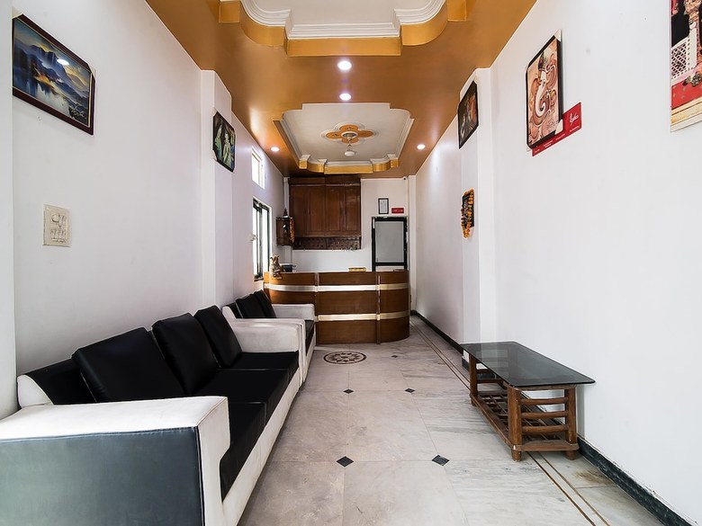 Oyo 13730 Hotel Balram