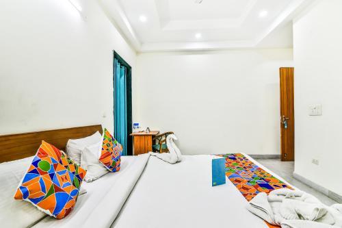 Fabhotel Merriment Noida