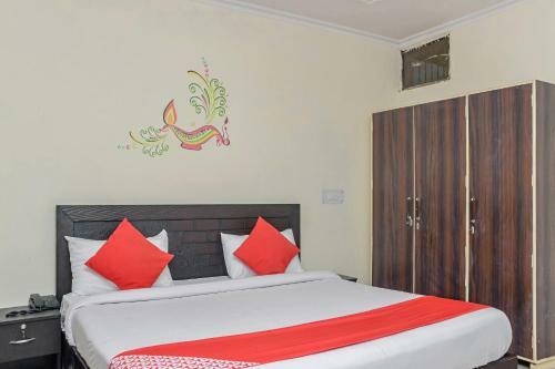 Hotel Oyo 24905 Attrap@209