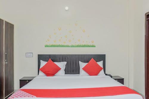 Hotel Oyo 24905 Attrap@209