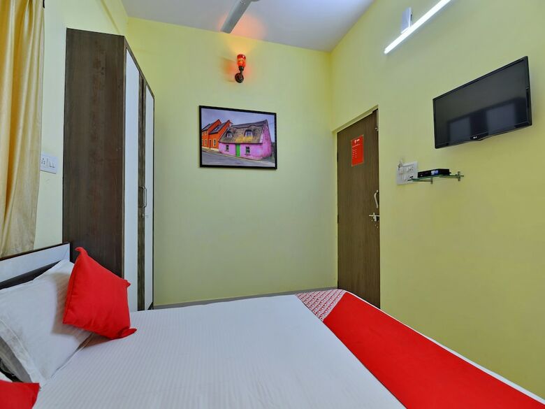 Hotel Oyo 16992 Primrose Residency
