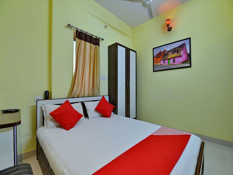 Hotel Oyo 16992 Primrose Residency