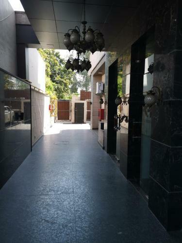 Hotel P.k. Residency