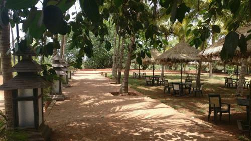 Bed & Breakfast Exotica Beach Retreats Diveagar