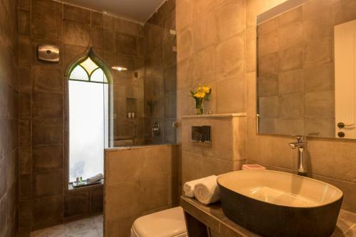 Hotel Acasa Vagator - Luxury Suites & Penthouse