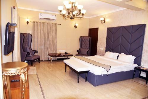Hotel Emperor Resort & Spa