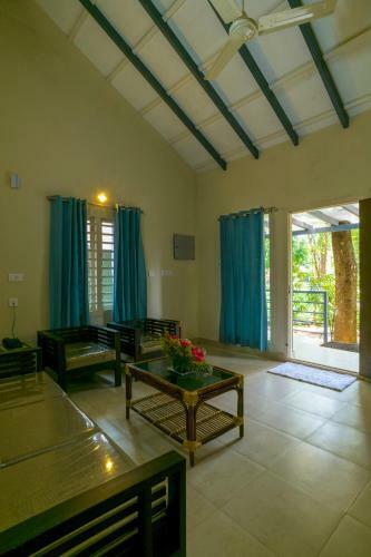 Hotel Adithya Nature Resort & Spa