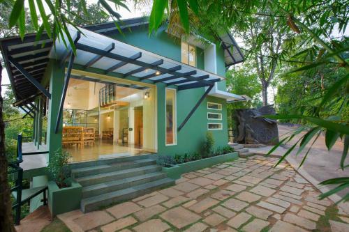 Hotel Adithya Nature Resort & Spa