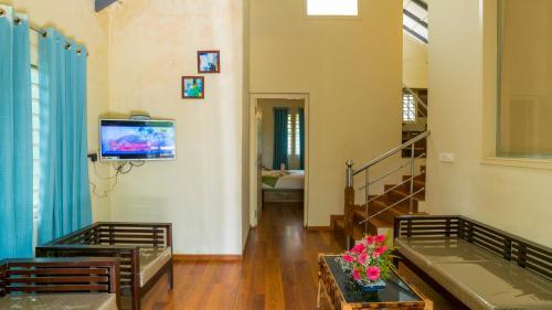 Hotel Adithya Nature Resort & Spa