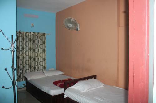 Hotel Vythiri Tourist Home