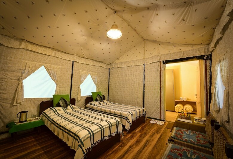 Latitude 29 By The Lake Resort