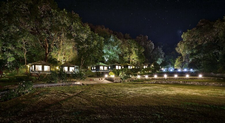 Latitude 29 By The Lake Resort