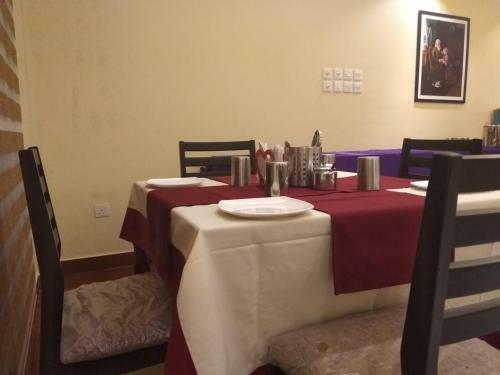 Hotel Oak Gardens