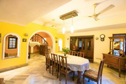 4bhk Luxurious Villa