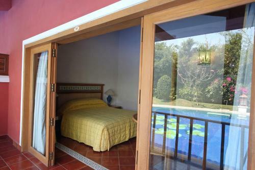 Hotel Lagoon Bay At Leonia