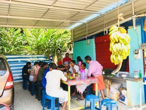 Maloos Homestay