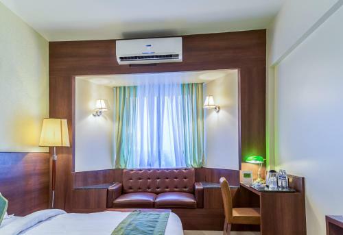 Hotel Treebo Tryst Grand Emerald